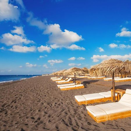 Santorini Seaside Retreat - Flora'S Summer Escape 佩里萨 外观 照片