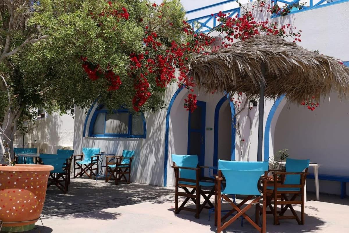 Santorini Seaside Retreat - Flora'S Summer Escape 佩里萨 外观 照片
